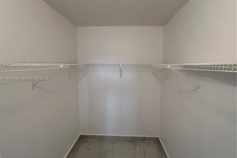 Condo in Cutler Bay, Florida, 2 bedrooms  № 2046483 - photo 29