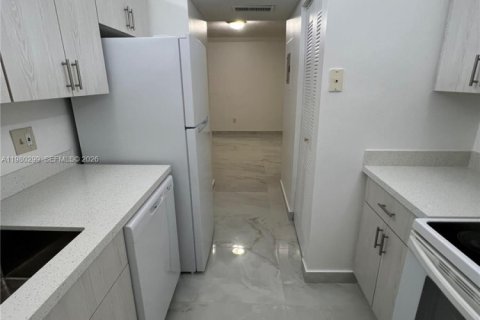 Condo in Cutler Bay, Florida, 2 bedrooms  № 2046483 - photo 20