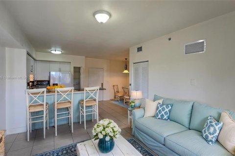 Condo in Cutler Bay, Florida, 2 bedrooms  № 1865343 - photo 1