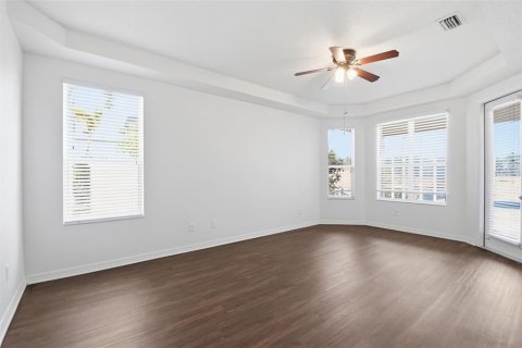 House in Parrish, Florida 4 bedrooms, 204.94 sq.m. № 2101779 - photo 25
