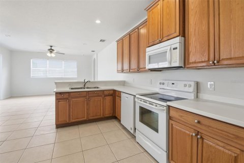 House in Parrish, Florida 4 bedrooms, 204.94 sq.m. № 2101779 - photo 12