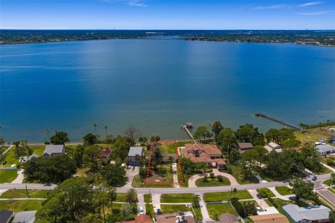 House in Oldsmar, Florida 2 bedrooms, 121.98 sq.m. № 2112149