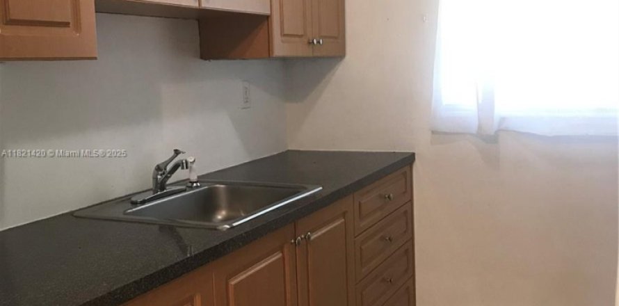 Appartement à Miami, Floride 1 chambre, 78.97 m2 № 1781682