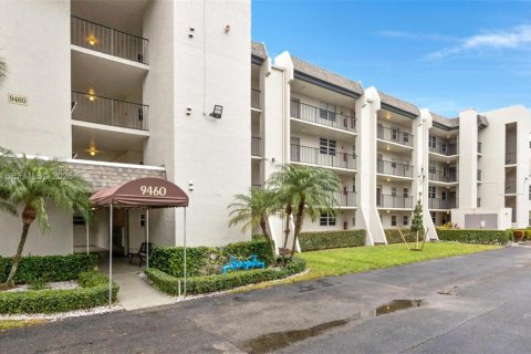 Copropriété à vendre à Davie, Floride: 2 chambres, 90.12 m2 № 2023431 - photo 2