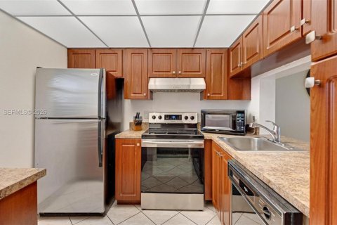 Copropriété à vendre à Davie, Floride: 2 chambres, 90.12 m2 № 2023431 - photo 5