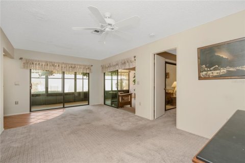 House in Sarasota, Florida 2 bedrooms, 151.43 sq.m. № 2202907 - photo 7