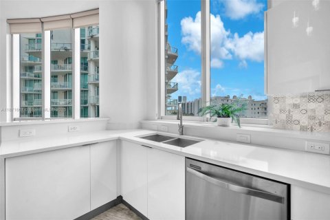 Condominio en alquiler en Aventura, Florida, 3 dormitorios, 128.02 m2 № 1922545 - foto 9