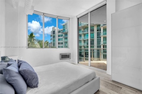 Condominio en alquiler en Aventura, Florida, 3 dormitorios, 128.02 m2 № 1922545 - foto 22