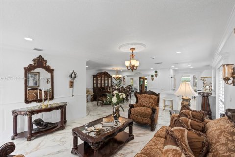 Villa ou maison à vendre à Miami, Floride: 3 chambres, 145.21 m2 № 1925307 - photo 10