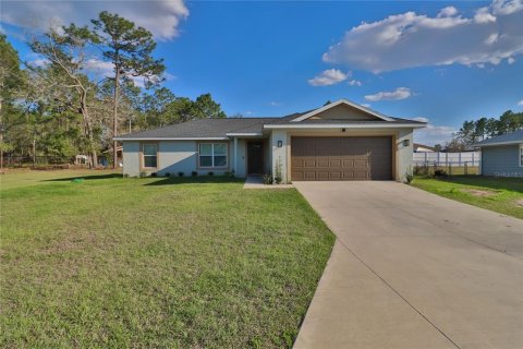 House in Ocala, Florida 3 bedrooms, 134.99 sq.m. № 1551683 - photo 1