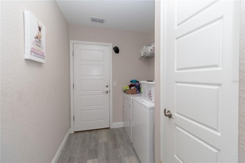 House in Ocala, Florida 3 bedrooms, 134.99 sq.m. № 1551683 - photo 21