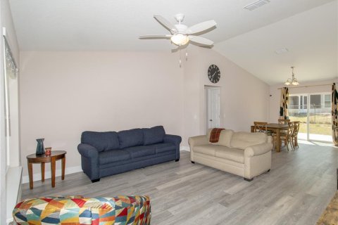 House in Ocala, Florida 3 bedrooms, 134.99 sq.m. № 1551683 - photo 6