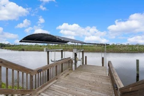 Villa ou maison à vendre à Ruskin, Floride: 4 chambres, 327.02 m2 № 2129885 - photo 5