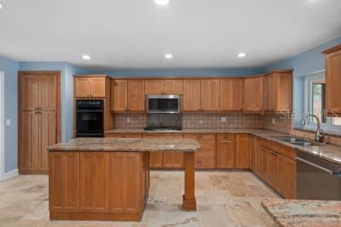 Villa ou maison à vendre à Ruskin, Floride: 4 chambres, 327.02 m2 № 2129885 - photo 16