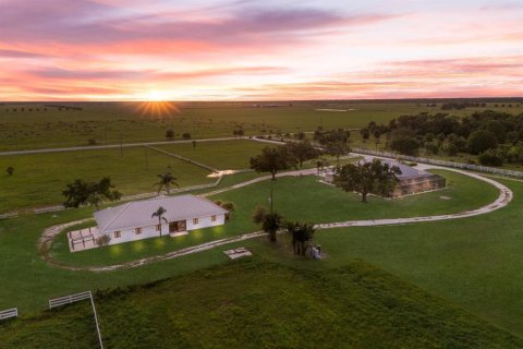 Villa ou maison à vendre à Myakka City, Floride: 4 chambres, 358.79 m2 № 1826633 - photo 15