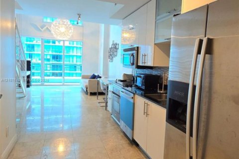 Apartment in Miami, Florida 1 bedroom, 72.93 sq.m. № 2422924 - photo 11