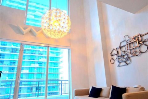 Apartment in Miami, Florida 1 bedroom, 72.93 sq.m. № 2422924 - photo 7