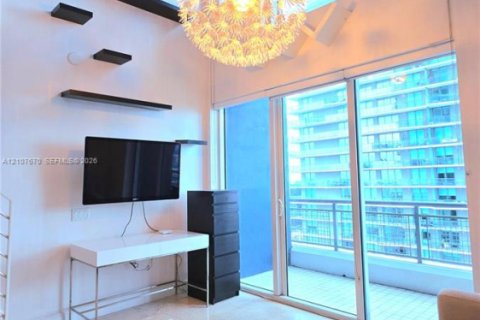 Apartment in Miami, Florida 1 bedroom, 72.93 sq.m. № 2422924 - photo 5