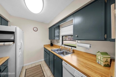 Copropriété à vendre à Daytona Beach, Floride: 2 chambres, 52.95 m2 № 2217824 - photo 8