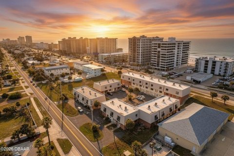 Condo in Daytona Beach, Florida, 2 bedrooms № 2217824