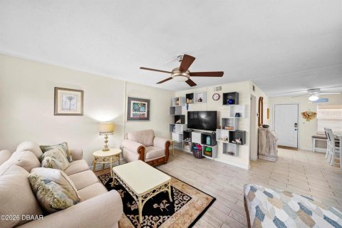 Copropriété à vendre à Daytona Beach, Floride: 2 chambres, 52.95 m2 № 2217824 - photo 4