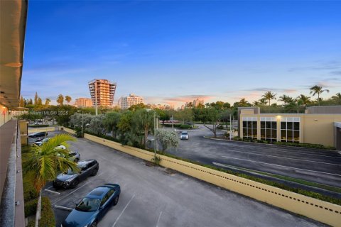 Copropriété à vendre à Aventura, Floride: 1 chambre, 74.32 m2 № 1860253 - photo 20