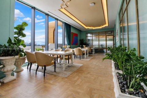 Condo in Miami, Florida, 1 bedroom № 2185863 - photo 16