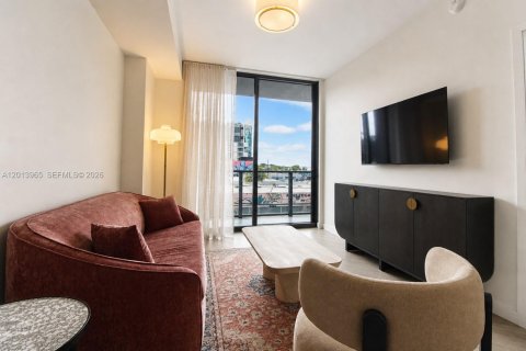 Condo in Miami, Florida, 1 bedroom № 2185863 - photo 7