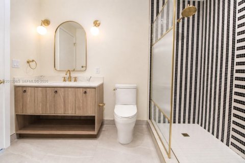 Condo in Miami, Florida, 1 bedroom № 2185863 - photo 9
