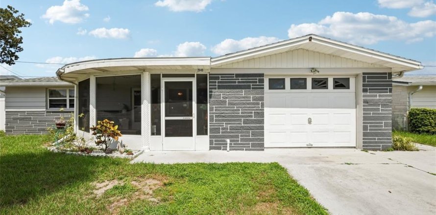 House in Holiday, Florida 3 bedrooms, 88.07 sq.m. № 2155718