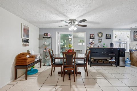 House in Holiday, Florida 3 bedrooms, 88.07 sq.m. № 2155718 - photo 5
