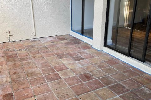 Condo in Miami, Florida, 3 bedrooms  № 1944541 - photo 20