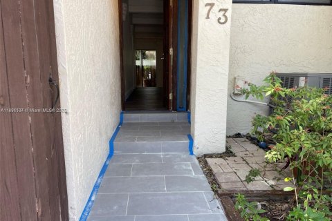 Condo in Miami, Florida, 3 bedrooms  № 1944541 - photo 26