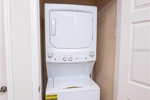 Condominio en alquiler en Davenport, Florida, 2 dormitorios, 105.35 m2 № 1883083 - foto 13