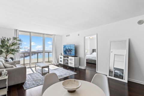 Copropriété à vendre à Miami, Floride: 2 chambres, 126.07 m2 № 2170925 - photo 8