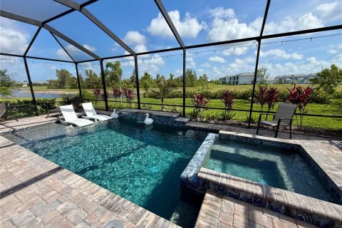 House in Venice, Florida 4 bedrooms, 189.06 sq.m. № 2134348 - photo 10