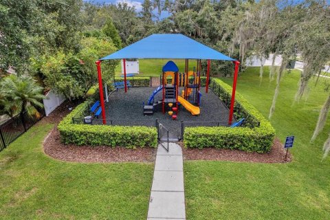 House in Temple Terrace, Florida 4 bedrooms, 178.56 sq.m. № 2199977 - photo 27