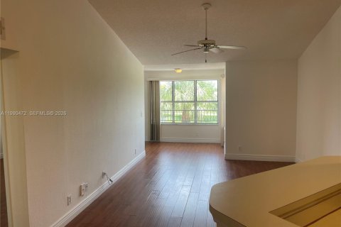 Copropriété à louer à Margate, Floride: 1 chambre, 66.15 m2 № 2056169 - photo 4