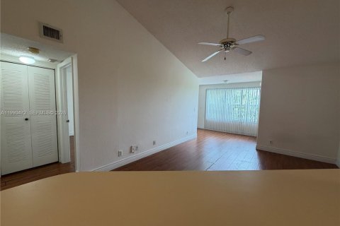 Copropriété à louer à Margate, Floride: 1 chambre, 66.15 m2 № 2056169 - photo 11