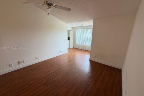 Copropriété à louer à Margate, Floride: 1 chambre, 66.15 m2 № 2056169 - photo 8