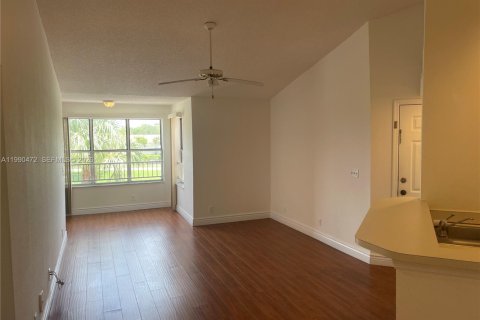 Copropriété à louer à Margate, Floride: 1 chambre, 66.15 m2 № 2056169 - photo 2