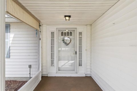 Купить кондоминиум в Лисбург, Флорида 7 комнат, 137.68м2, № 2098854 - фото 3