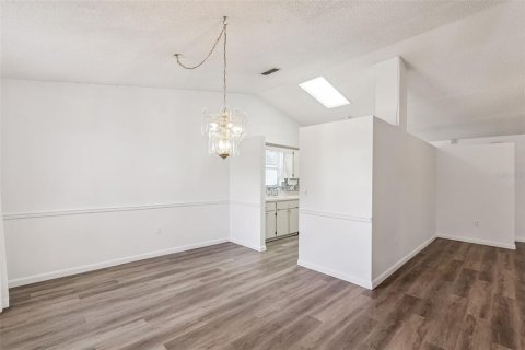 Купить кондоминиум в Лисбург, Флорида 7 комнат, 137.68м2, № 2098854 - фото 7