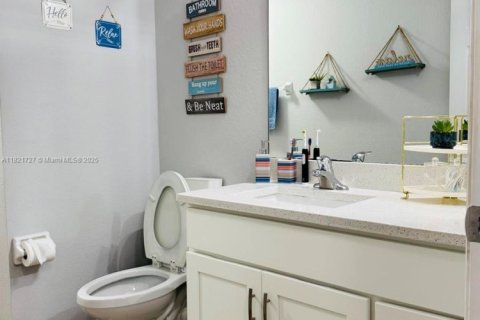 Villa ou maison à louer à Cape Coral, Floride: 4 chambres, 152.55 m2 № 1977206 - photo 22