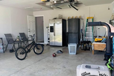 Villa ou maison à louer à Cape Coral, Floride: 4 chambres, 152.55 m2 № 1977206 - photo 25