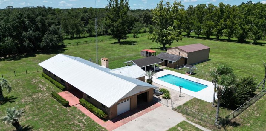 Casa en Belleview, Florida 3 dormitorios, 171.87 m2 № 2259134