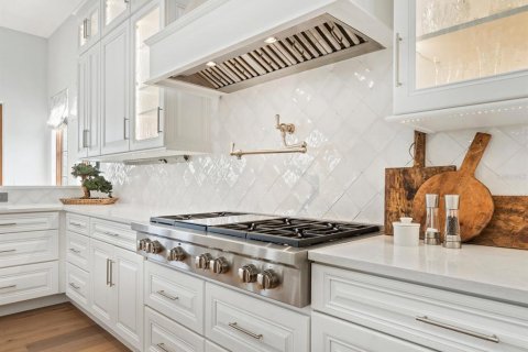 Купить виллу или дом в Сарасота, Флорида 13 комнат, 650.59м2, № 2135847 - фото 10