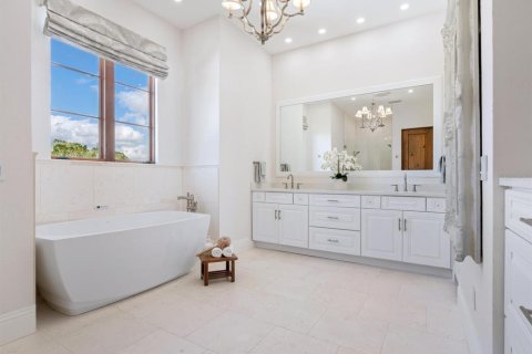 Купить виллу или дом в Сарасота, Флорида 13 комнат, 650.59м2, № 2135847 - фото 19