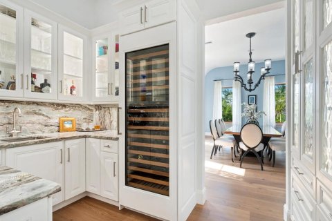 Купить виллу или дом в Сарасота, Флорида 13 комнат, 650.59м2, № 2135847 - фото 13