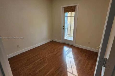 Touwnhouse à Sunrise, Floride 3 chambres, 127.09 m2 № 1982857